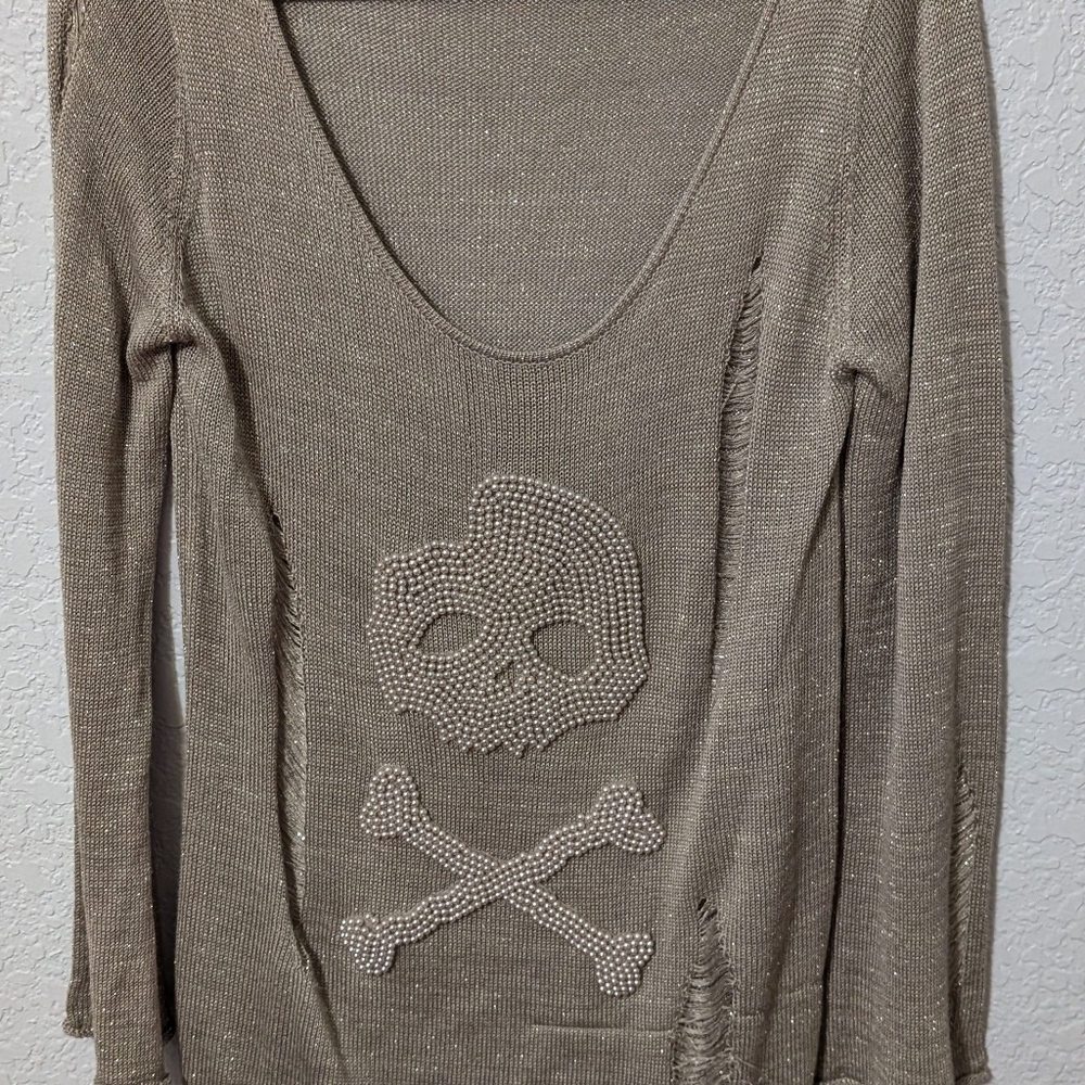 Chelsea & Violet Skull gold glittery Sweater